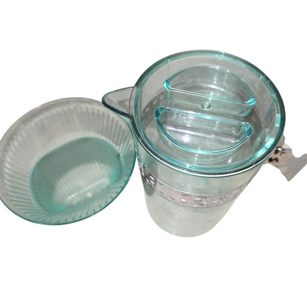 2013 Starbucks Translucent Sea Foam Green Acrylic Tea Coffee Juice Water Pitcher